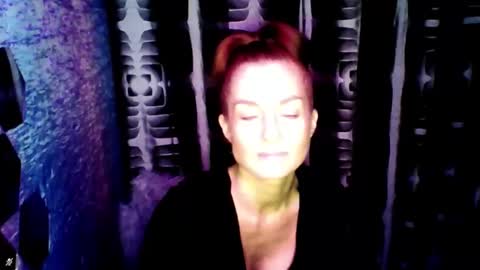 Snapshot of soniakiss4 chatting on December 4, 3:21 pm Sonia online show from December 4, 3:21 pm