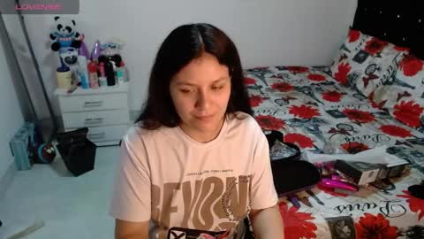 sonialatin69 online show from June 5, 7:08 pm