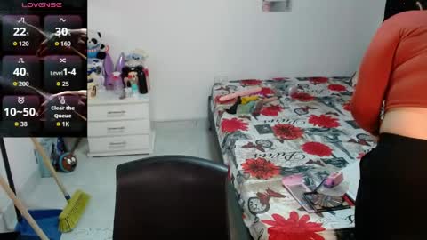 sonialatin69 online show from June 10, 12:15 pm