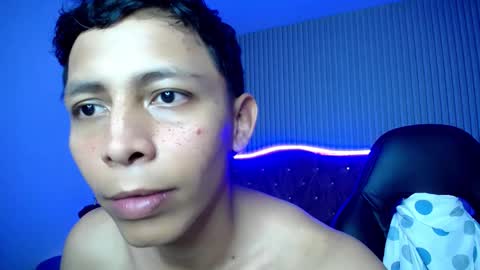 Snapshot of sonic_jess07 chatting on February 2, 1:26 am sonic_jess07 online show from February 2, 1:26 am