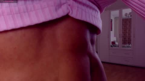 Snapshot of sonjanextray chatting on October 1, 7:47 am Sonja Ray online show from October 1, 7:47 am