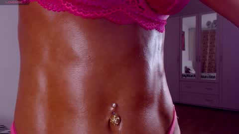 Snapshot of sonjanextray chatting on October 24, 9:28 am Sonja Ray online show from October 24, 9:28 am