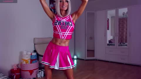 Sonja Ray online show from February 15, 12:14 pm