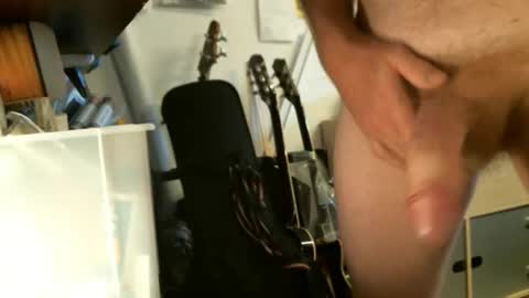 Snapshot of sonnyboy18 chatting on September 22, 11:01 am BruceWilly online show from September 22, 11:01 am