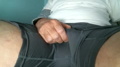 Snapshot of sonnydonut chatting on January 20, 1:21 pm Max Banana online show from January 20, 1:21 pm