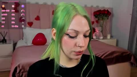 Snapshot of sono_sharingan chatting on February 11, 6:13 pm Your ghost wife online show from February 11, 6:13 pm