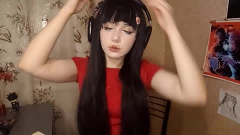 Mila online show from March 4, 4:57 pm