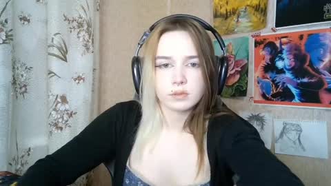 Mila online show from April 30, 8:57 pm