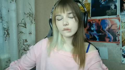 Mila online show from June 4, 4:13 pm