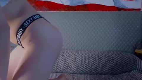 Snapshot of sonya_dead_ahead chatting on February 7, 9:57 am Sonya online show from February 7, 9:57 am