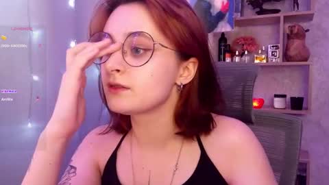 Snapshot of sonya_mikki chatting on February 24, 9:21 am Sonya online show from February 24, 9:21 am