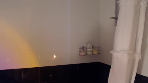 Snapshot of sonyangel chatting on November 13, 11:09 am Sony online show from November 13, 11:09 am