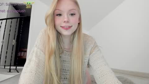 Snapshot of sonyaplush chatting on February 4, 5:23 pm Sonya Instagram Twitter sonyaplushgirl OnlyFans sonyaplush online show from February 4, 5:23 pm