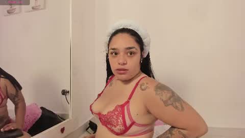 Snapshot of soofii_james chatting on July 10, 10:51 am sofi online show from July 10, 10:51 am