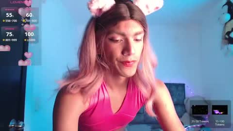 Snapshot of sophi_lu1 chatting on May 25, 4:13 pm sophi lovely online show from May 25, 4:13 pm