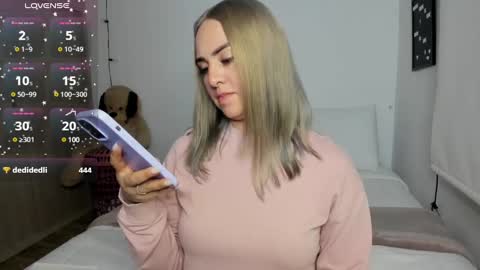 Sofi online show from December 4, 3:26 am