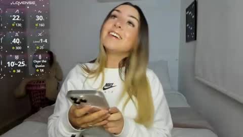 Snapshot of sophi_moreno chatting on July 11, 1:08 am Sofi online show from July 11, 1:08 am