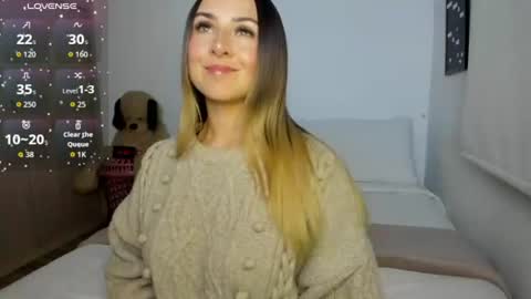 Snapshot of sophi_moreno chatting on July 30, 1:48 am Sofi online show from July 30, 1:48 am