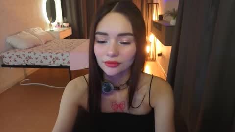 Snapshot of sophia_111 chatting on February 15, 6:59 pm Sophia online show from February 15, 6:59 pm