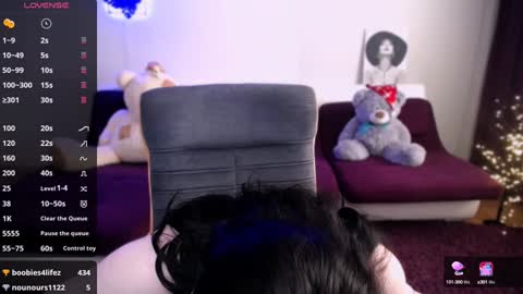 Snapshot of sophia__olsen chatting on January 9, 9:27 am sophia__olsen online show from January 9, 9:27 am