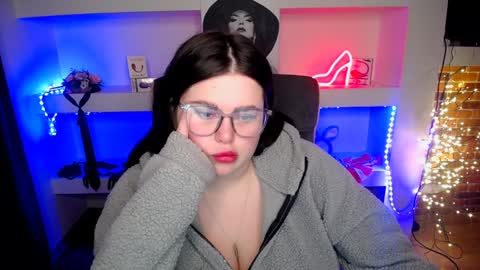 Snapshot of sophia__olsen chatting on January 14, 6:34 am sophia__olsen online show from January 14, 6:34 am