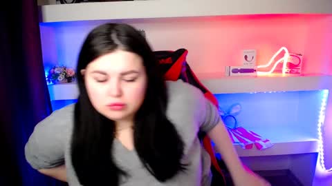 Snapshot of sophia__olsen chatting on January 17, 6:36 am sophia__olsen online show from January 17, 6:36 am