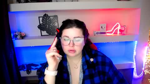 Snapshot of sophia__olsen chatting on January 17, 9:39 am sophia__olsen online show from January 17, 9:39 am