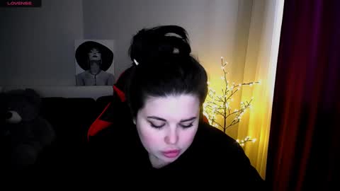 Snapshot of sophia__olsen chatting on February 18, 11:33 am sophia__olsen online show from February 18, 11:33 am