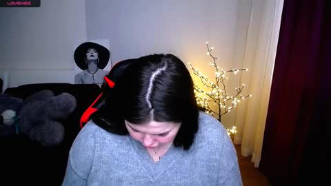 Snapshot of sophia__olsen chatting on March 2, 6:27 am sophia__olsen online show from March 2, 6:27 am