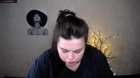 Snapshot of sophia__olsen chatting on September 9, 5:40 am sophia__olsen online show from September 9, 5:40 am