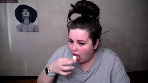 Snapshot of sophia__olsen chatting on September 16, 5:41 am sophia__olsen online show from September 16, 5:41 am