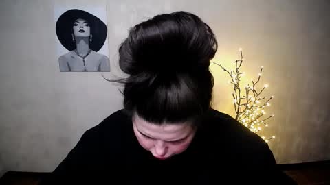 Snapshot of sophia__olsen chatting on October 3, 5:37 am sophia__olsen online show from October 3, 5:37 am