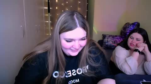 Snapshot of sophia__olsen chatting on May 26, 5:36 am sophia__olsen online show from May 26, 5:36 am