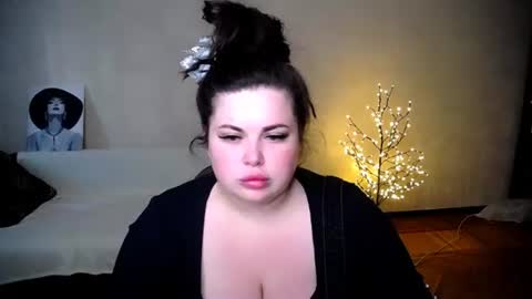 Snapshot of sophia__olsen chatting on June 16, 5:21 am sophia__olsen online show from June 16, 5:21 am