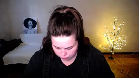 Snapshot of sophia__olsen chatting on June 21, 5:32 am sophia__olsen online show from June 21, 5:32 am