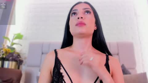 Snapshot of sophia_bonnet chatting on April 27, 11:58 pm S O P H I A online show from April 27, 11:58 pm