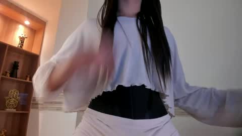Snapshot of sophia_cambpell chatting on May 8, 9:31 pm Sophia online show from May 8, 9:31 pm