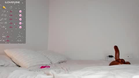 SOPHIA CLARK1 online show from December 2, 1:33 am