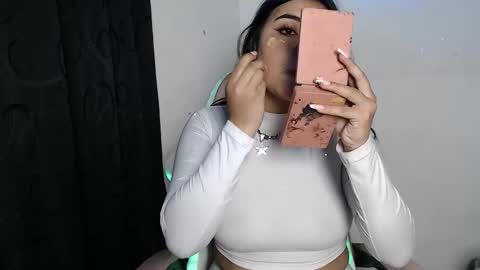 Snapshot of sophia_dazza398 chatting on May 31, 1:14 am sophia online show from May 31, 1:14 am
