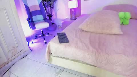 sophia_duarte_ online show from May 11, 4:04 pm