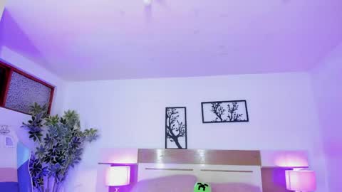 sophia_duarte_ online show from May 13, 11:40 am