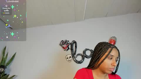 Snapshot of sophia_ebony___ chatting on October 29, 12:18 pm sophia_ebony___ online show from October 29, 12:18 pm