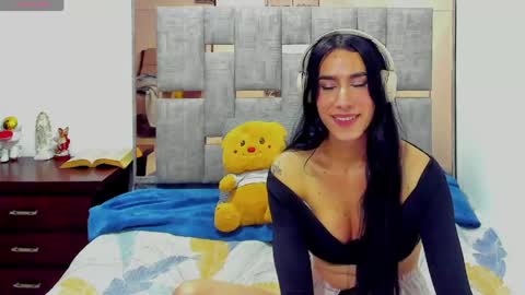 sophia CM online show from April 24, 7:55 am