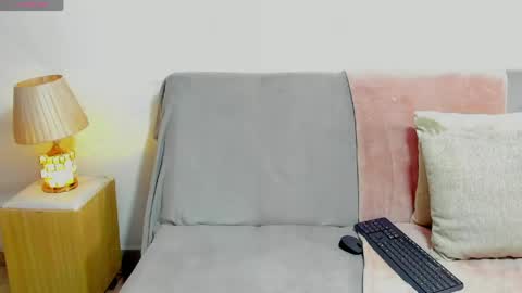 Snapshot of sophia_harry chatting on May 27, 1:46 am sophia CM online show from May 27, 1:46 am
