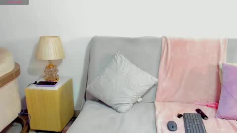 Snapshot of sophia_harry chatting on May 30, 10:18 pm sophia CM online show from May 30, 10:18 pm