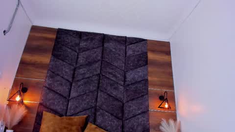 Snapshot of sophia_hoyos_ chatting on February 13, 7:03 am Sophi online show from February 13, 7:03 am