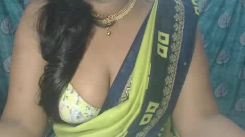 Snapshot of sophia_indian chatting on October 30, 5:09 am Sophia Tamil online show from October 30, 5:09 am