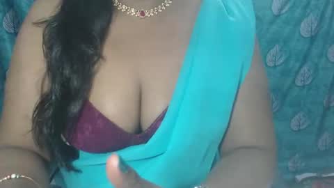 Snapshot of sophia_indian chatting on November 11, 6:46 am Sophia Tamil online show from November 11, 6:46 am