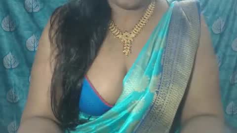 Snapshot of sophia_indian chatting on November 22, 5:06 am Sophia Tamil online show from November 22, 5:06 am
