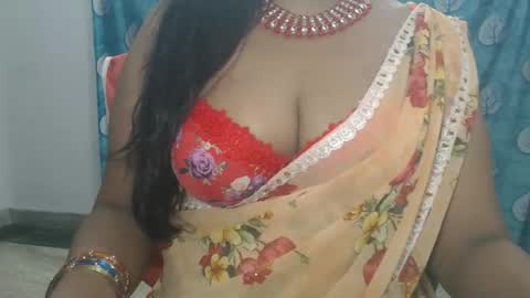 Snapshot of sophia_indian chatting on May 16, 10:36 am Sophia Tamil online show from May 16, 10:36 am